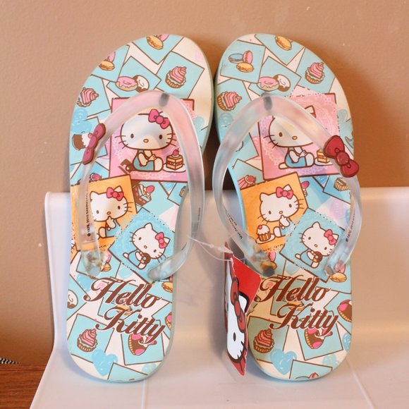 🍁5/$25🎃 Hello Kitty Size 12/13 Girls Flip Flops - Picture 1 of 3